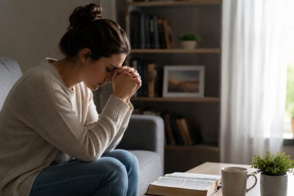 💧LA INTELIGENCIA SILENCIOSA DEL CUERPO | 🌪️ 6.Por qué el estrés no es ruidoso, sino constante | 🌿 Serie 2: La alteración del orden